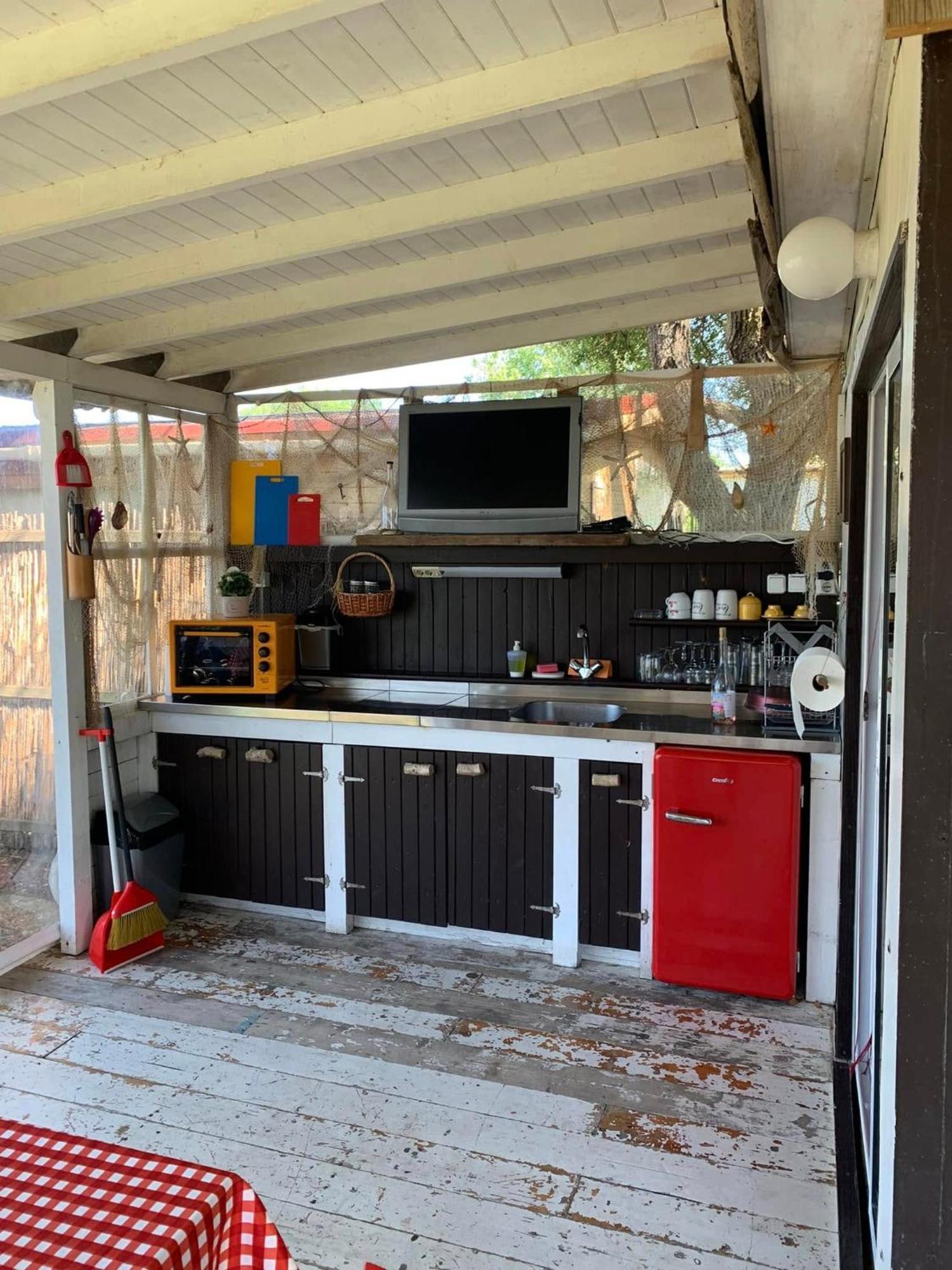 Bungalow "Pod Varbata" ロゼネッツ エクステリア 写真